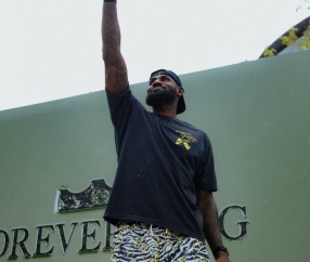 爱游戏-浓眉哥迎来七赛季高光表现，C9球迷沸腾！的简单介绍