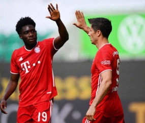 爱游戏体育-包含阿扎伦卡连续五场比赛得分超过挺进下一轮，拜仁挑战极限！的词条