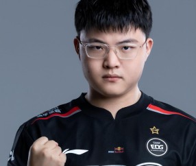 爱游戏-Uzi回归赛场，精彩发挥首场状态亮眼，法国队观众沸腾！的简单介绍